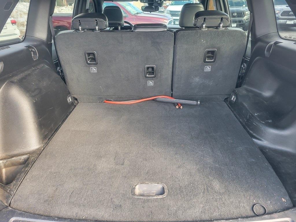 used 2022 Jeep Grand Cherokee car, priced at $25,991