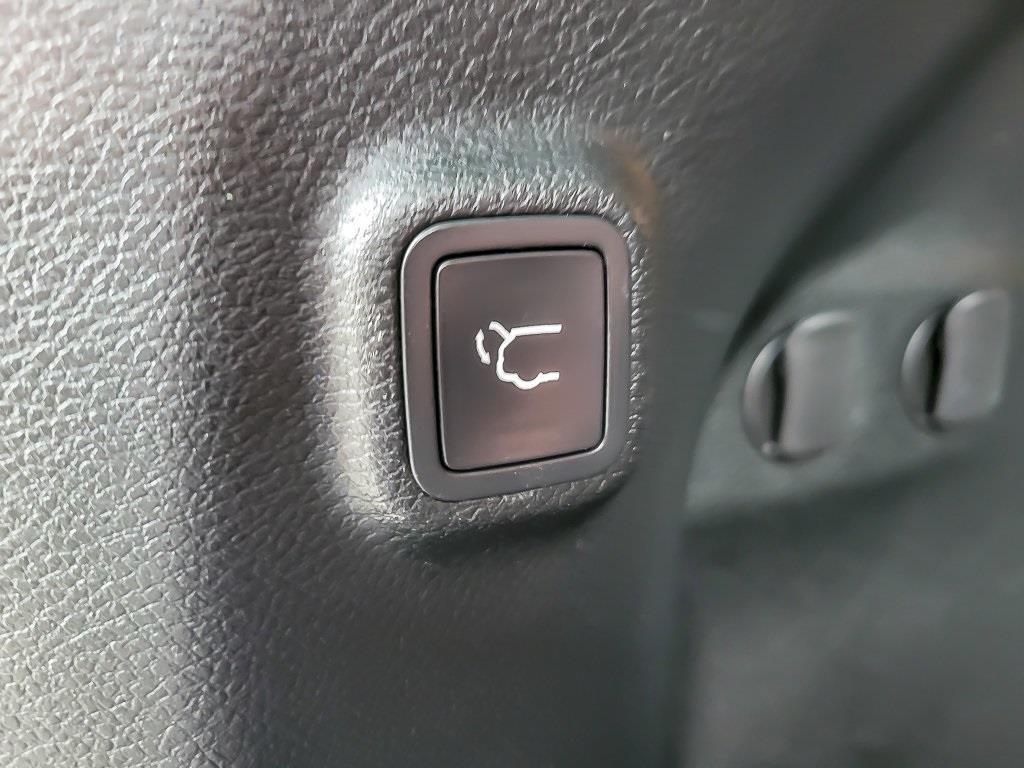 used 2019 Jeep Cherokee car, priced at $14,997