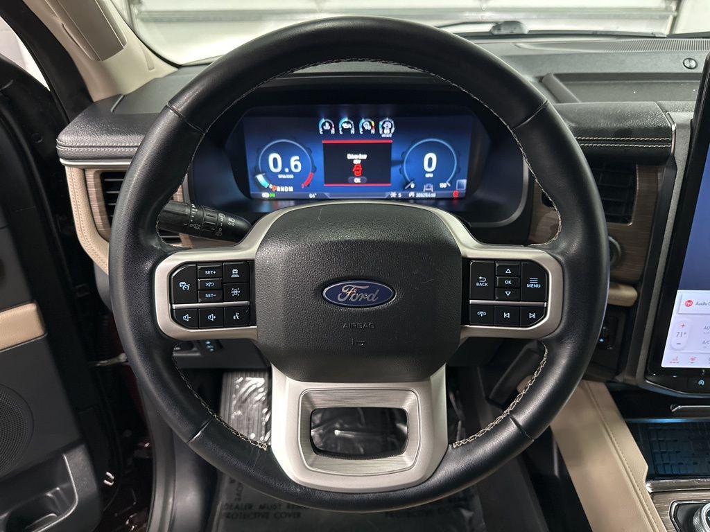 used 2024 Ford Expedition car, priced at $45,495