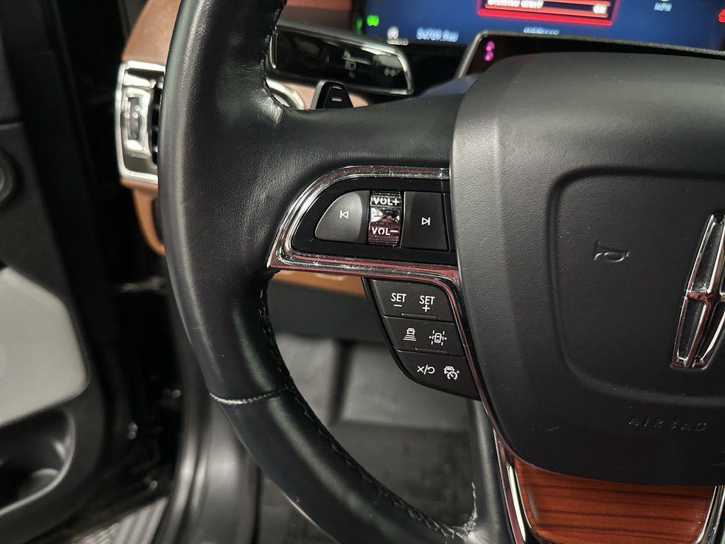 used 2023 Lincoln Navigator car, priced at $53,000