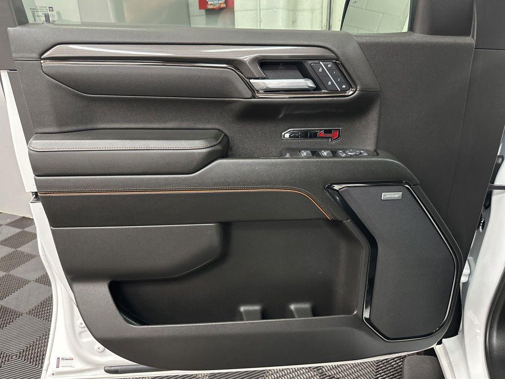 used 2025 GMC Sierra 1500 car, priced at $48,000