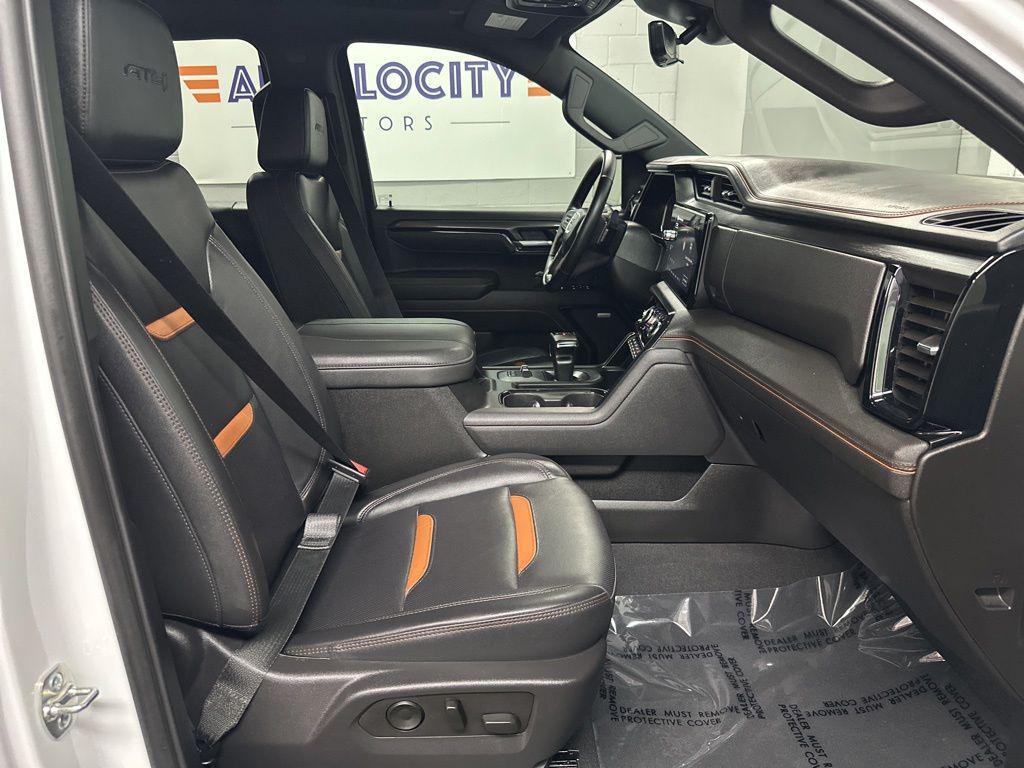 used 2025 GMC Sierra 1500 car, priced at $48,000