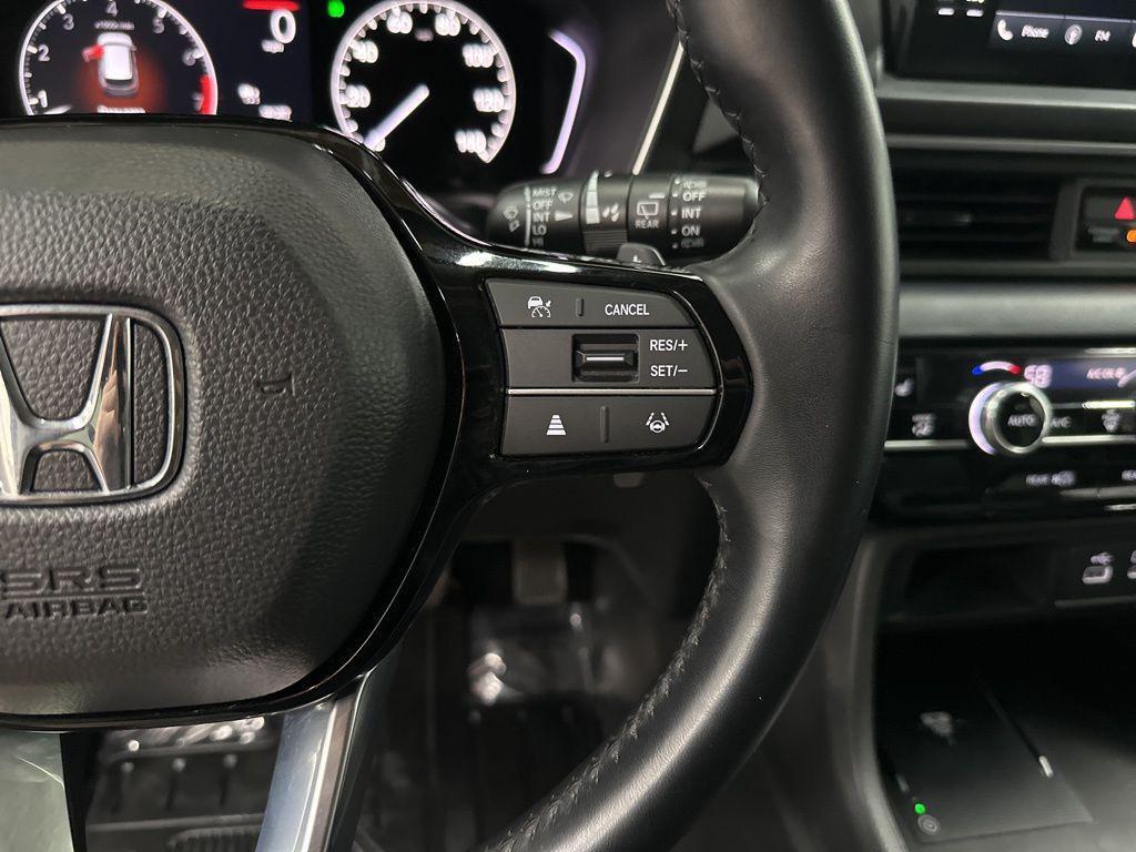 used 2023 Honda Pilot car, priced at $30,400