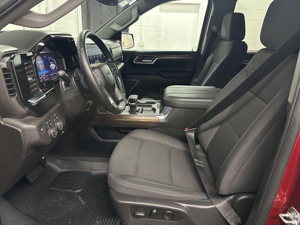 used 2025 Chevrolet Silverado 1500 car, priced at $45,500