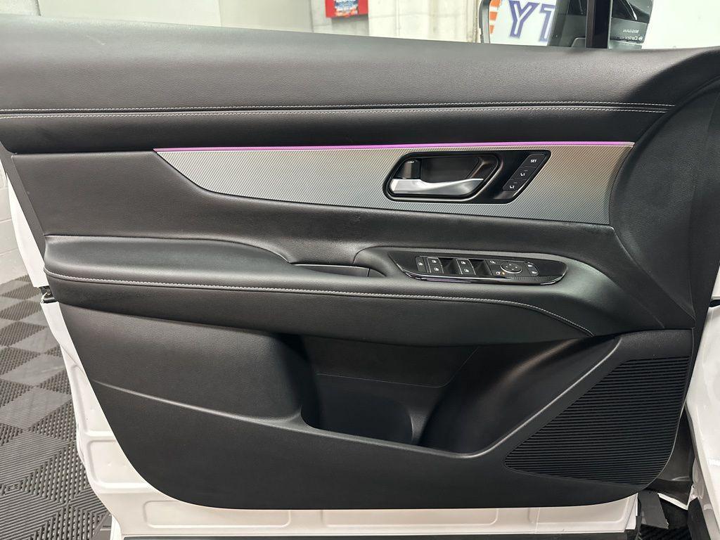 used 2025 Nissan Murano car, priced at $30,000