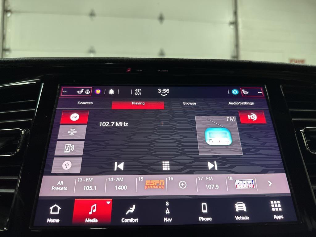 2022 DB Black Crystal Clearcoat Dodge Durango