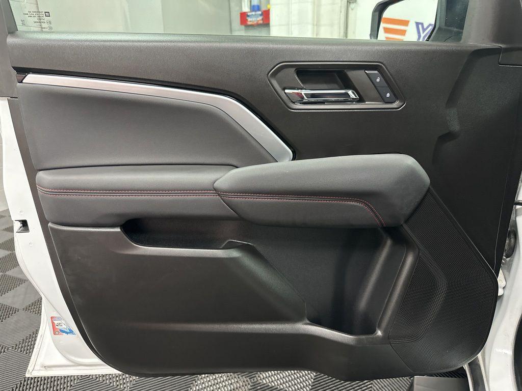 used 2024 Chevrolet Colorado car, priced at $32,995