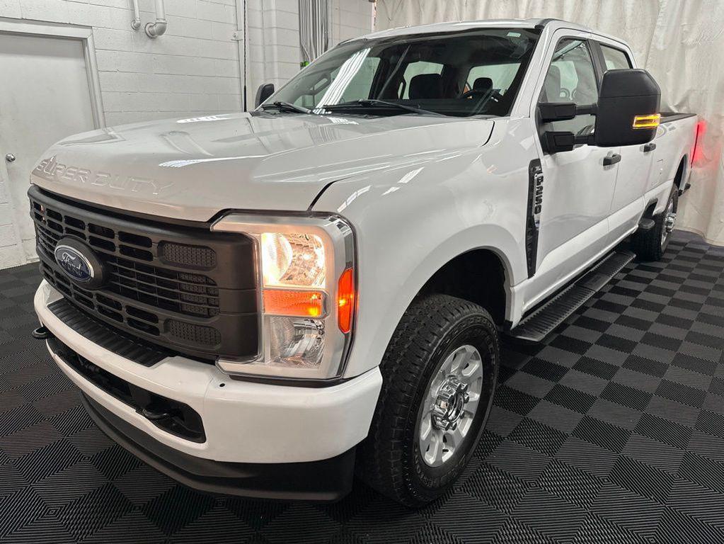 used 2023 Ford F-250 car, priced at $33,000