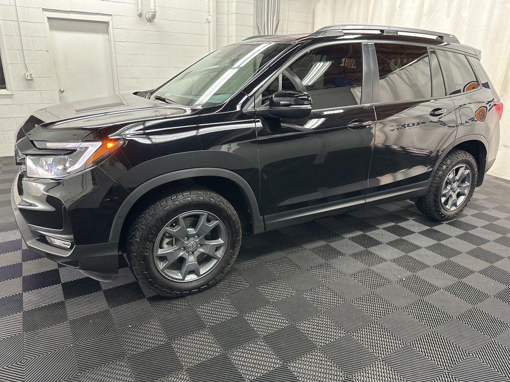 used 2025 Honda Passport car, priced at $32,995