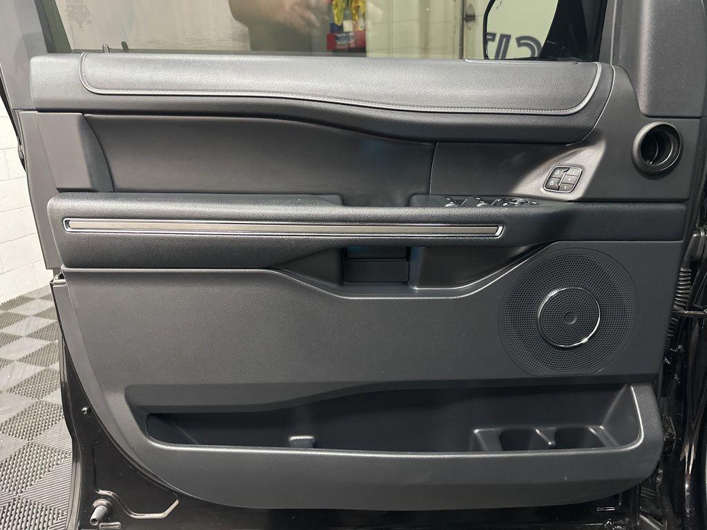 used 2024 Ford Expedition car, priced at $37,995