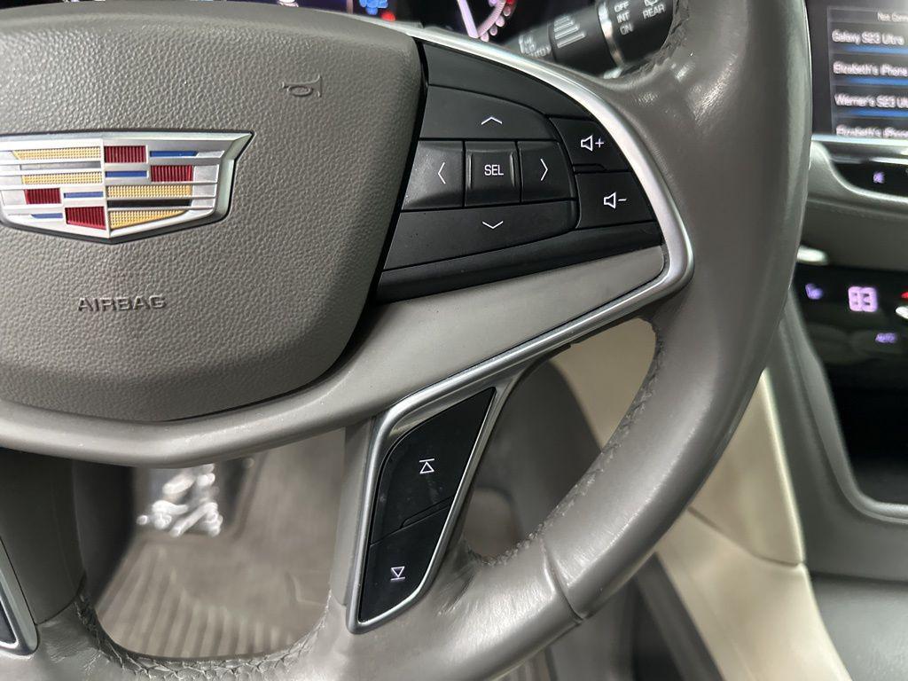 used 2017 Cadillac XT5 car, priced at $14,500