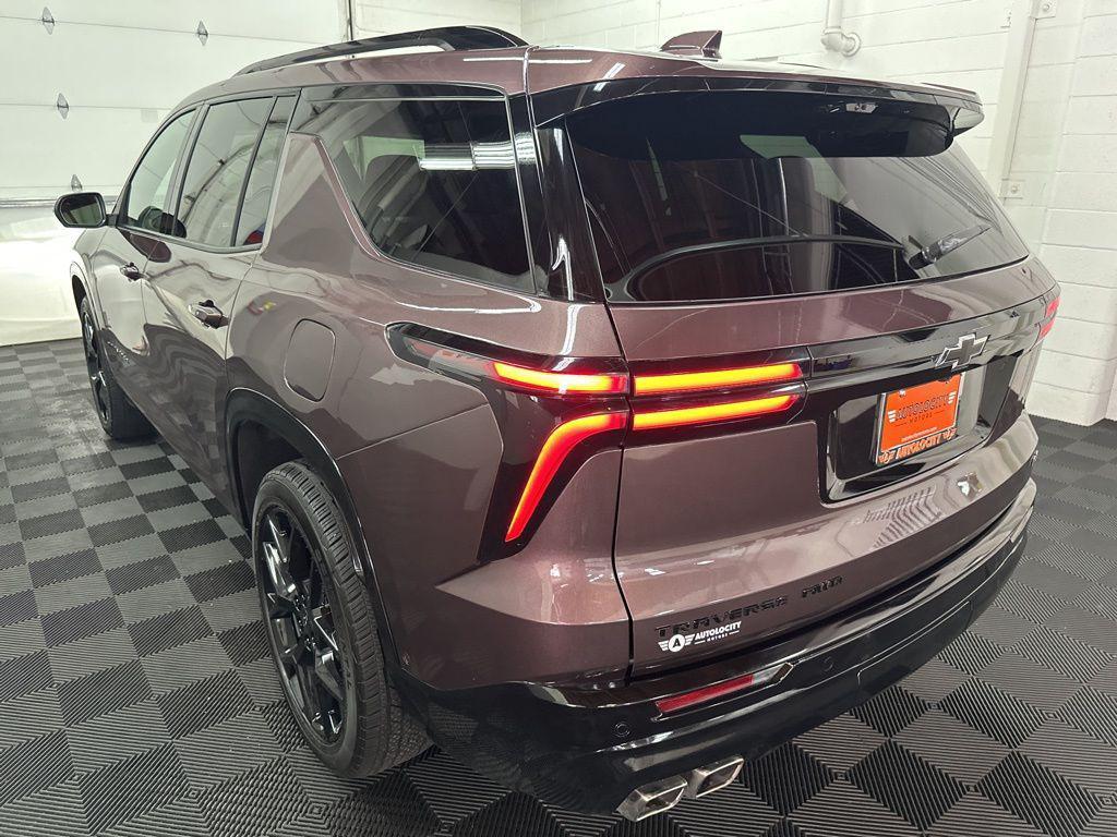 used 2025 Chevrolet Traverse car, priced at $46,500