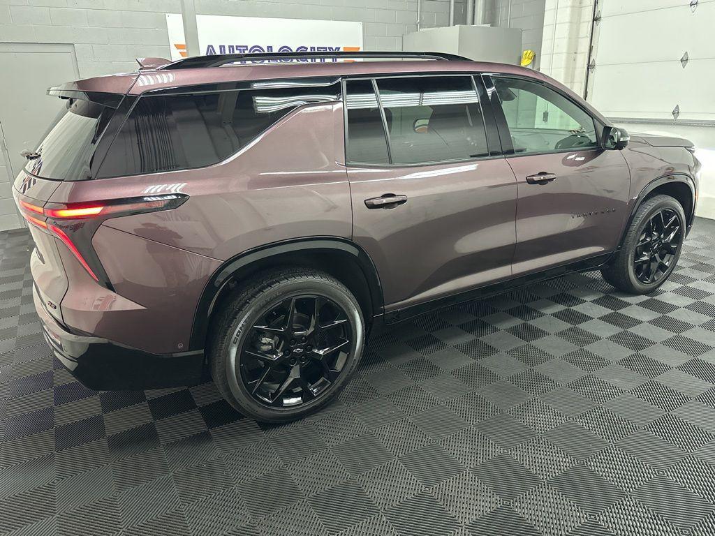 used 2025 Chevrolet Traverse car, priced at $46,500