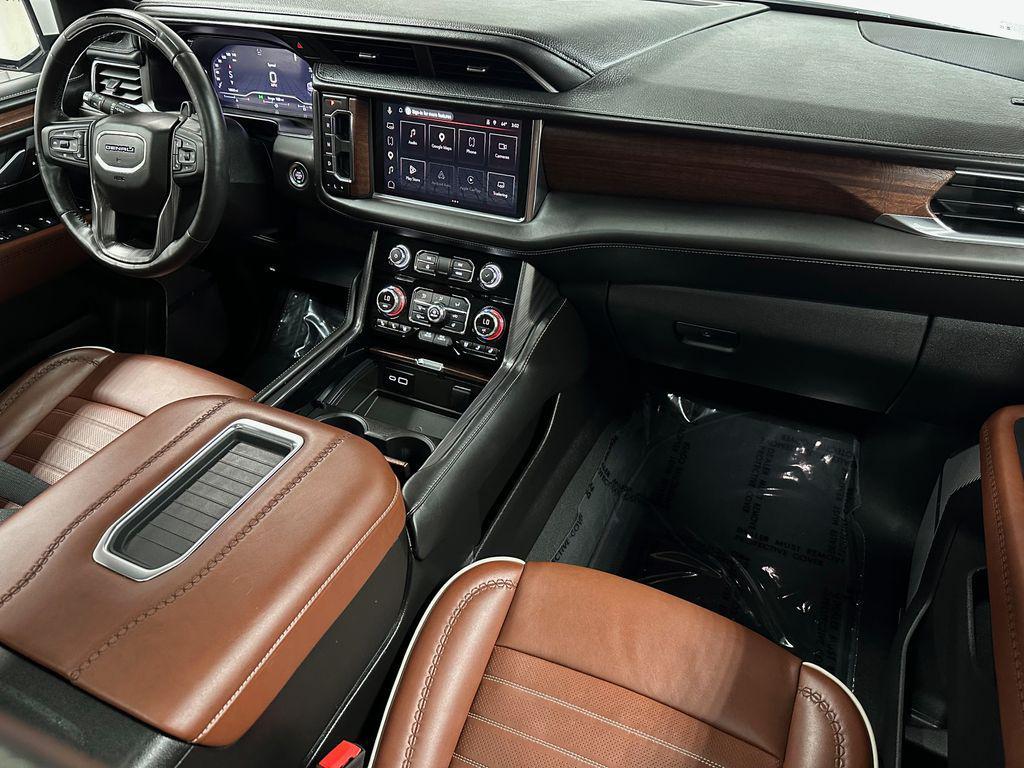 used 2024 GMC Yukon XL car, priced at $67,000