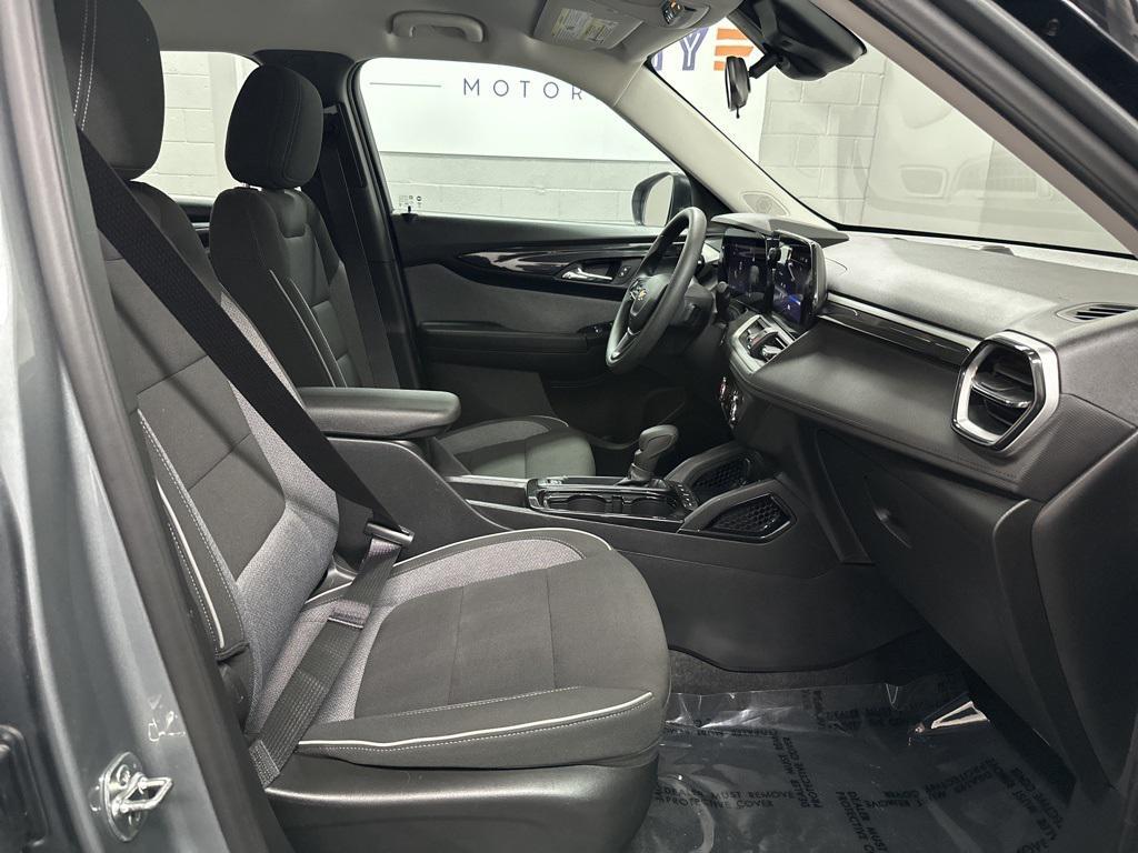 used 2024 Chevrolet TrailBlazer car, priced at $17,995