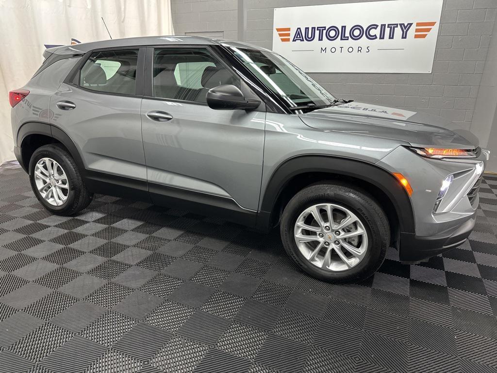 used 2024 Chevrolet TrailBlazer car, priced at $18,495