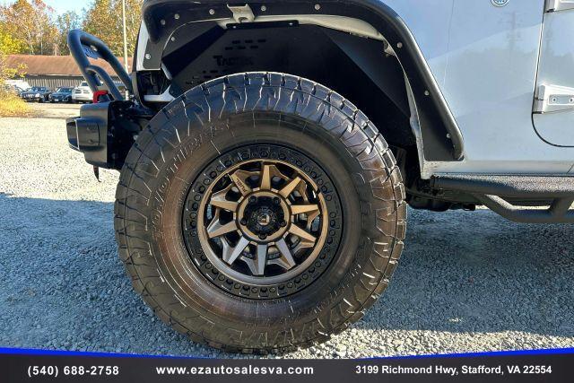 used 2015 Jeep Wrangler Unlimited car, priced at $19,990