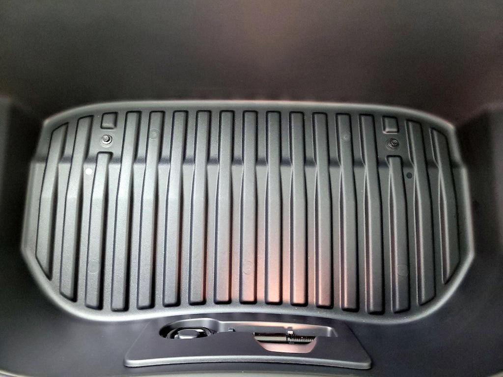 used 2025 Tesla Model 3 car, priced at $36,998