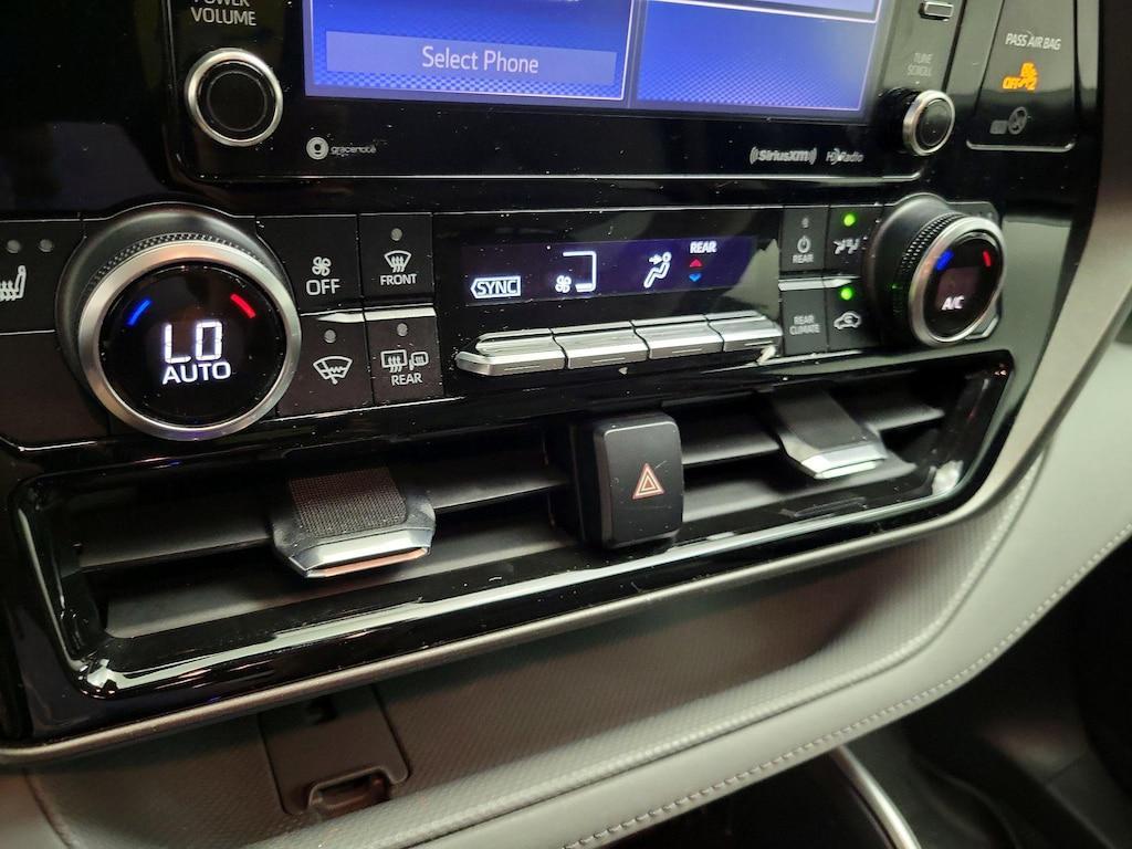 used 2022 Toyota Highlander car, priced at $33,998