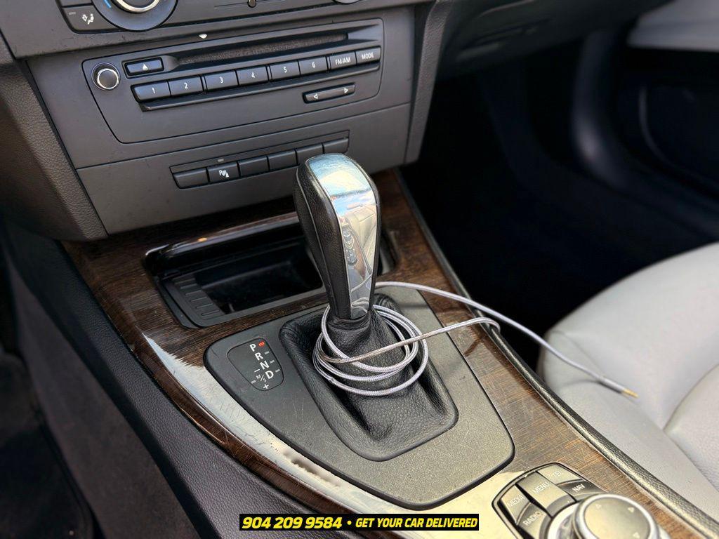 BMW 3 Series view 19