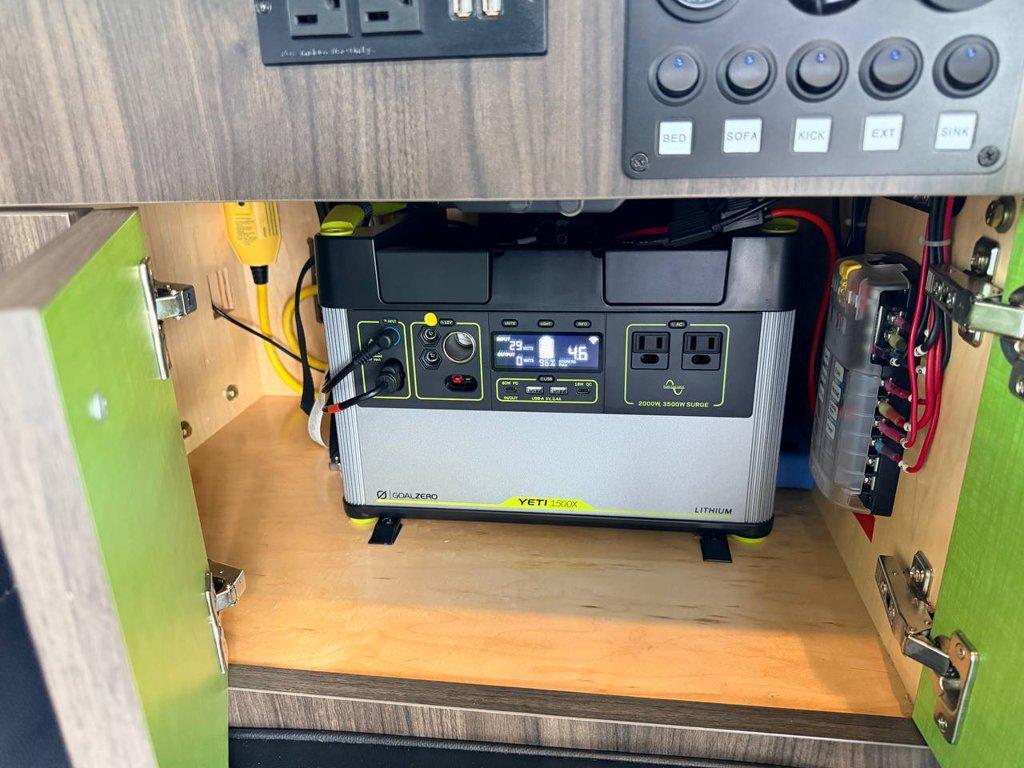 Mercedes-Benz Sprinter view 41