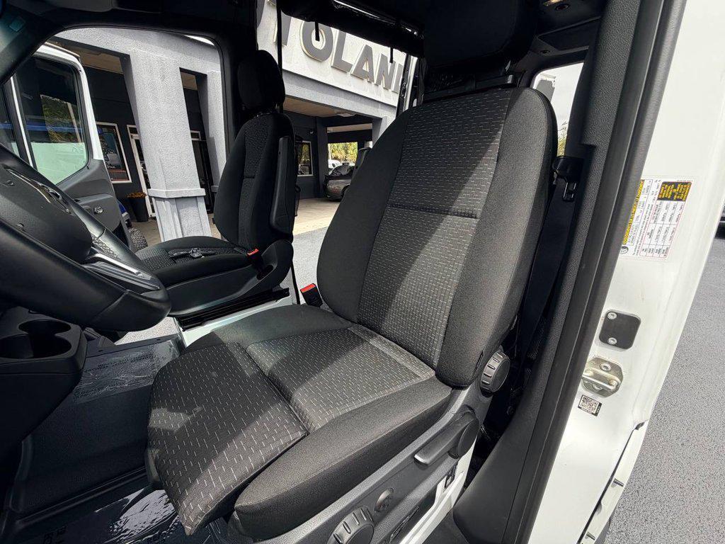 Mercedes-Benz Sprinter view 51