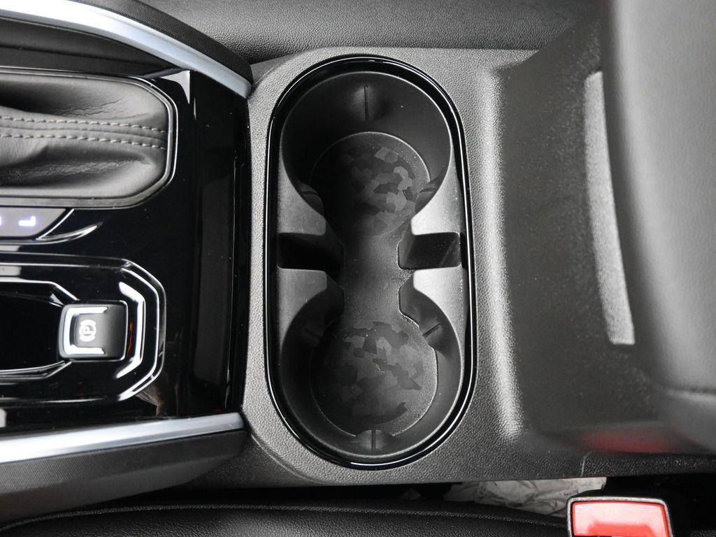 used 2024 Chevrolet Colorado car, priced at $32,888