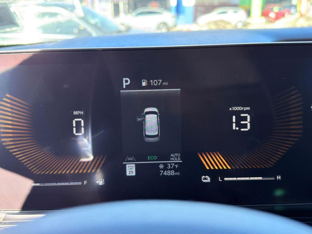 used 2025 Kia Carnival Hybrid car, priced at $35,995