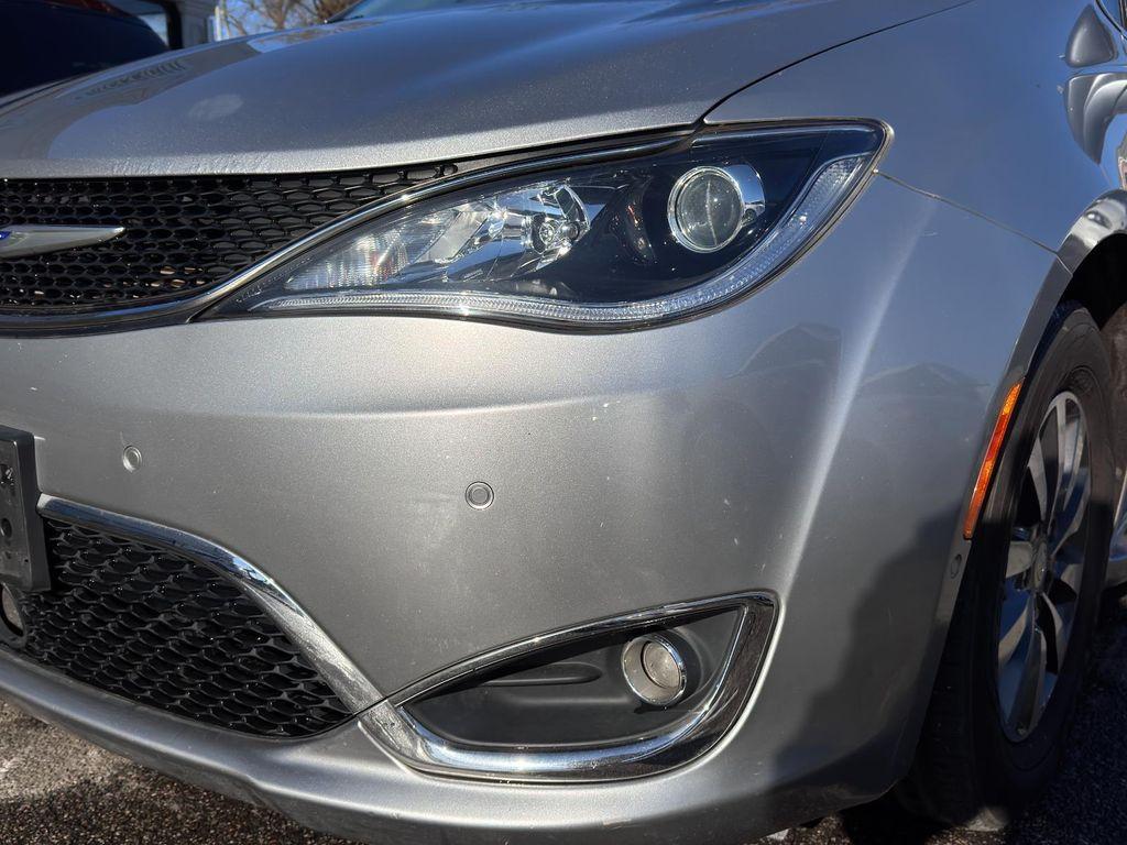 used 2020 Chrysler Pacifica car, priced at $24,295