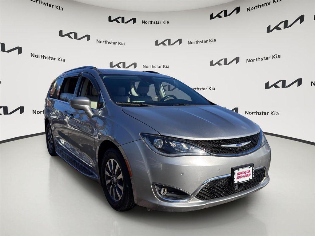 used 2020 Chrysler Pacifica car, priced at $20,895