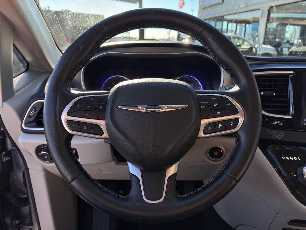 used 2020 Chrysler Pacifica car, priced at $24,295