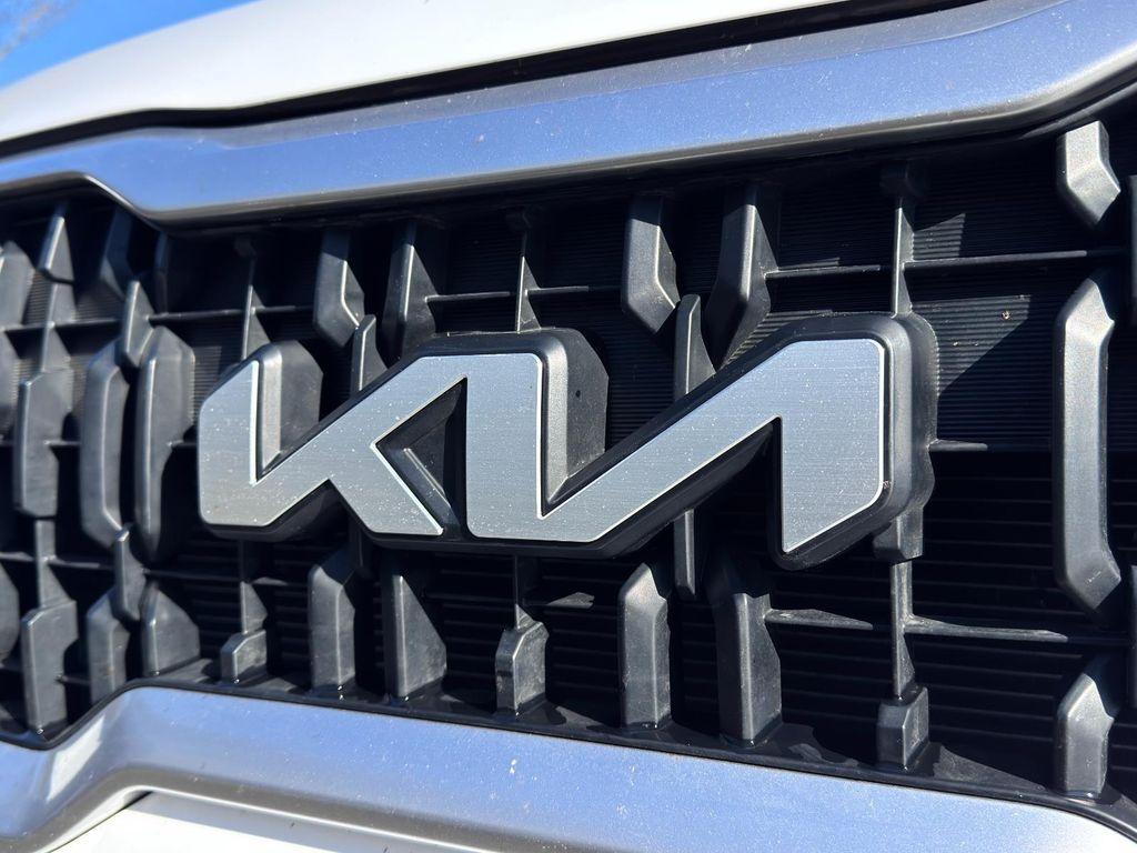 used 2024 Kia Telluride car, priced at $32,695