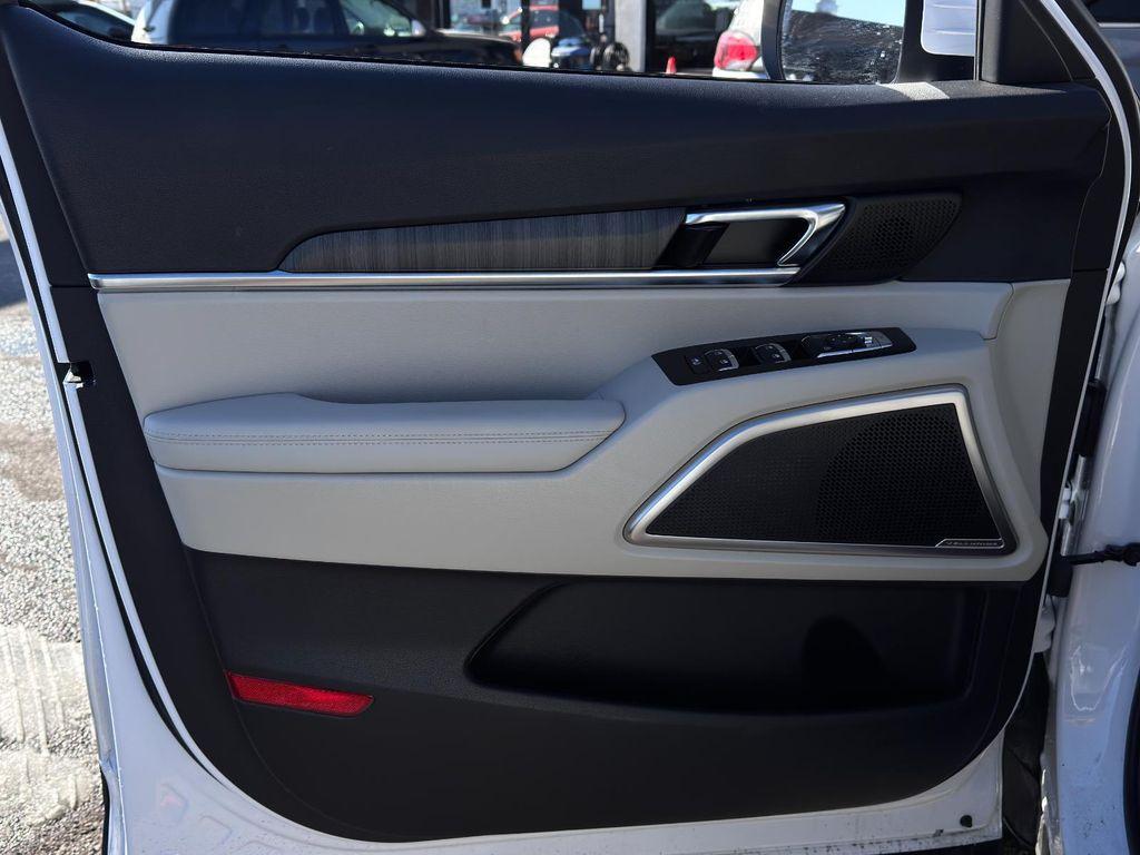 used 2024 Kia Telluride car, priced at $32,695