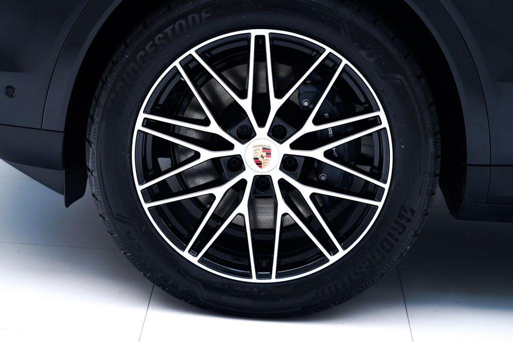 new 2026 Porsche Cayenne car, priced at $107,600