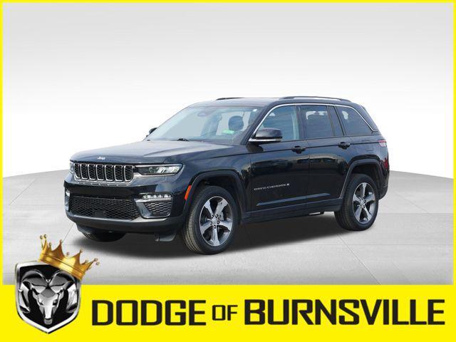 used 2023 Jeep Grand Cherokee car, priced at $29,400