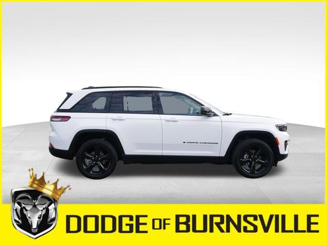 used 2023 Jeep Grand Cherokee car, priced at $34,900