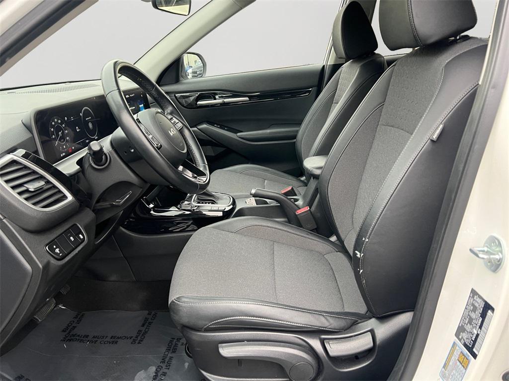 used 2024 Kia Seltos car, priced at $17,995
