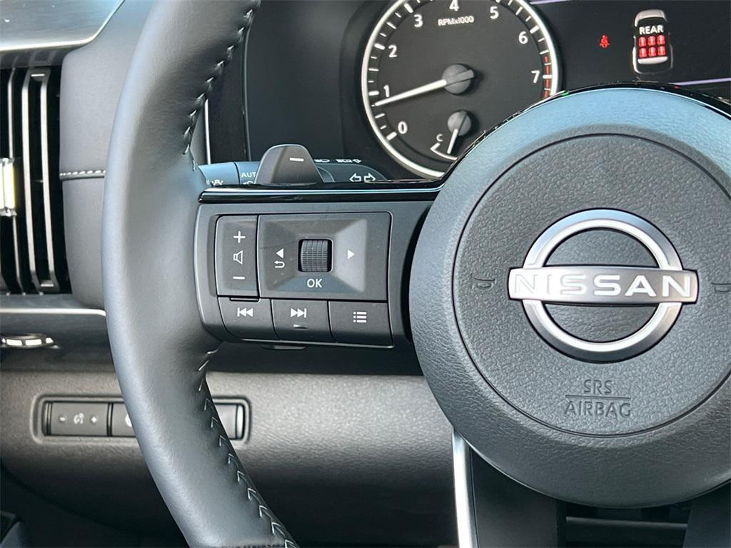 new 2025 Nissan Pathfinder car, priced at $36,319