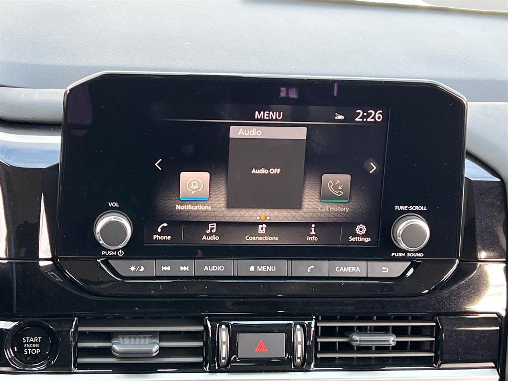 new 2025 Nissan Pathfinder car, priced at $33,928