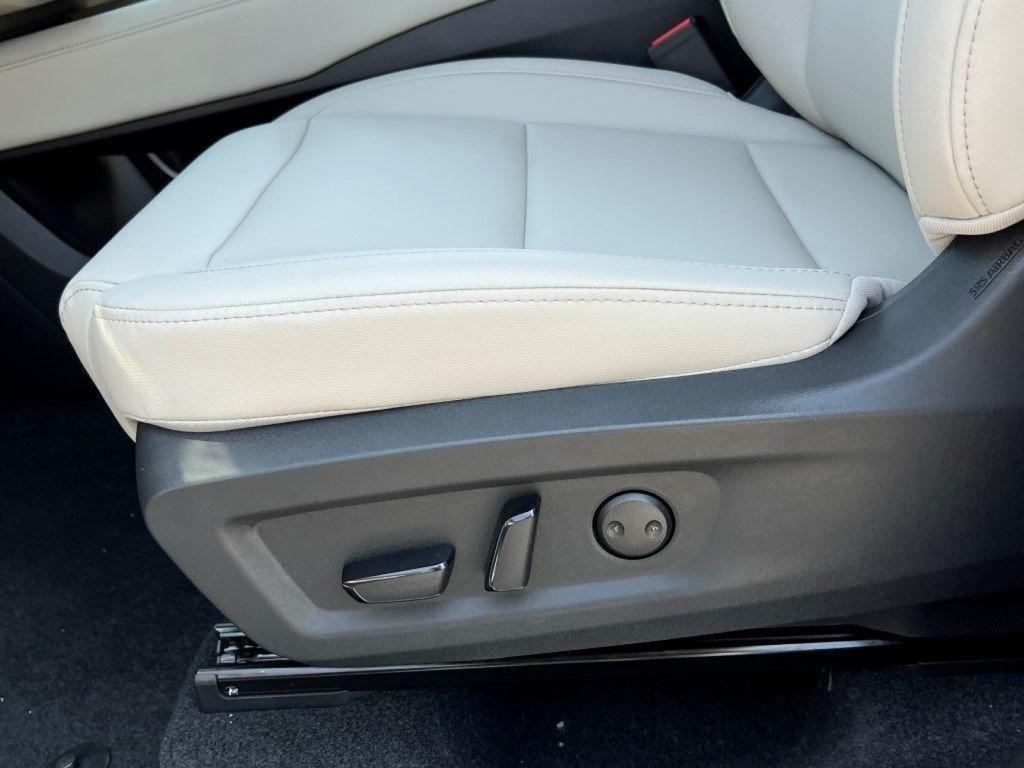 new 2025 Nissan Murano car, priced at $32,432