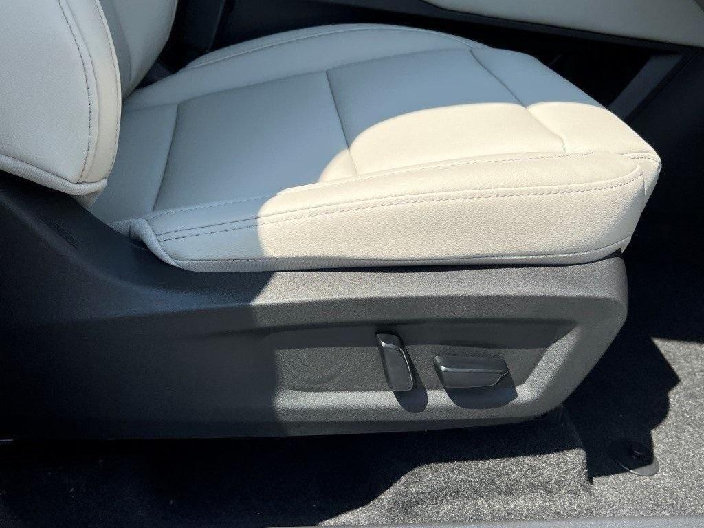 new 2025 Nissan Murano car, priced at $32,432