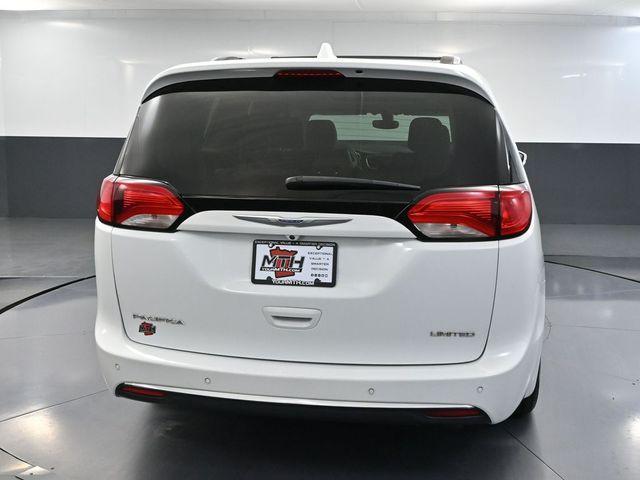used 2020 Chrysler Pacifica car, priced at $18,293