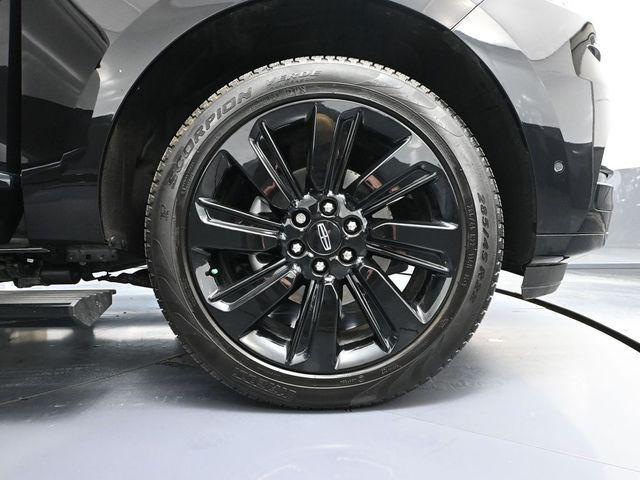 used 2024 Lincoln Navigator car, priced at $67,493