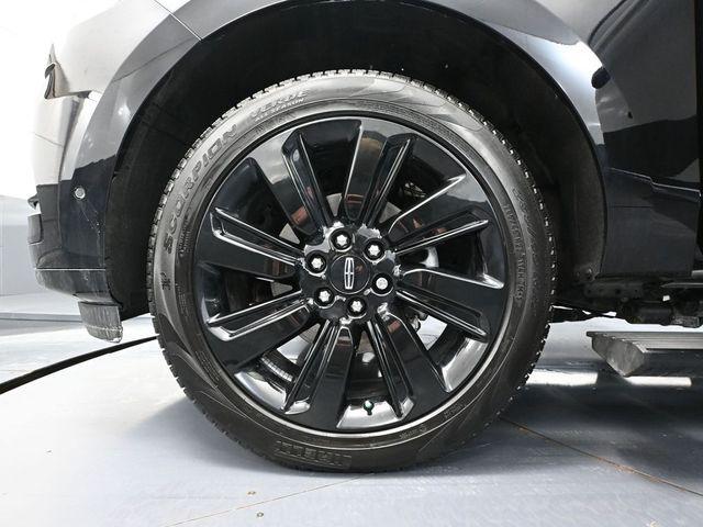 used 2024 Lincoln Navigator car, priced at $67,493