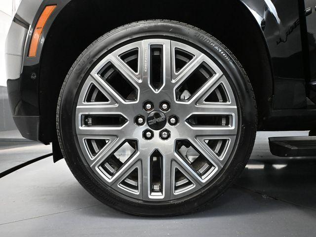 used 2025 GMC Yukon car, priced at $92,693