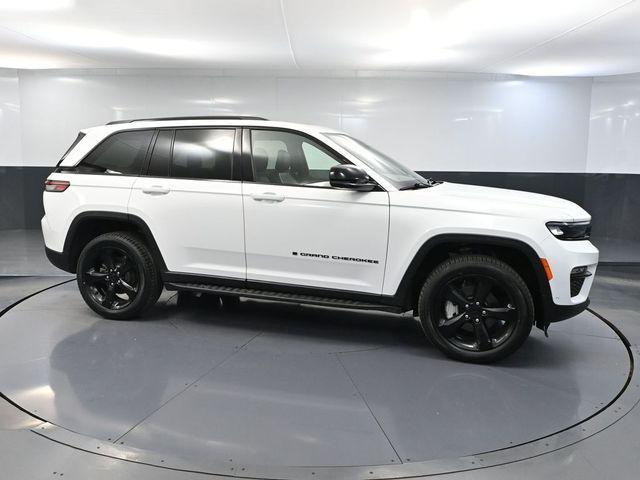 used 2024 Jeep Grand Cherokee car, priced at $34,993
