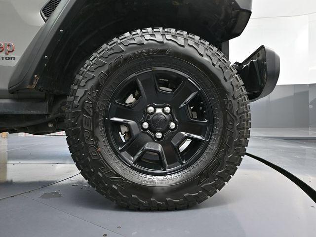 used 2022 Jeep Gladiator car, priced at $35,493