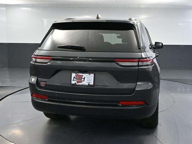 used 2024 Jeep Grand Cherokee car, priced at $31,793