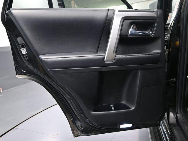 2018 Midnight Black Metallic Toyota 4Runner