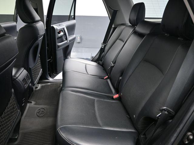 2018 Midnight Black Metallic Toyota 4Runner